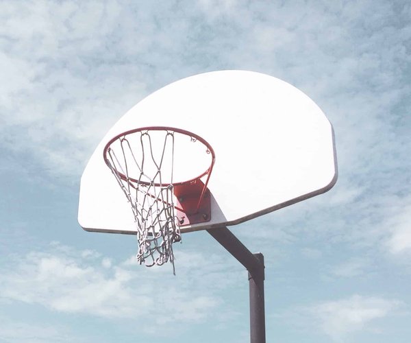 Comment Choisir le Meilleur Panier de Basket sur Pied pour Votre Maison ?