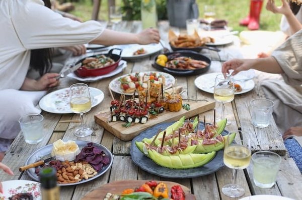 Embarquez pour une aventure gastronomique maison : Initiation à la cuisine du monde